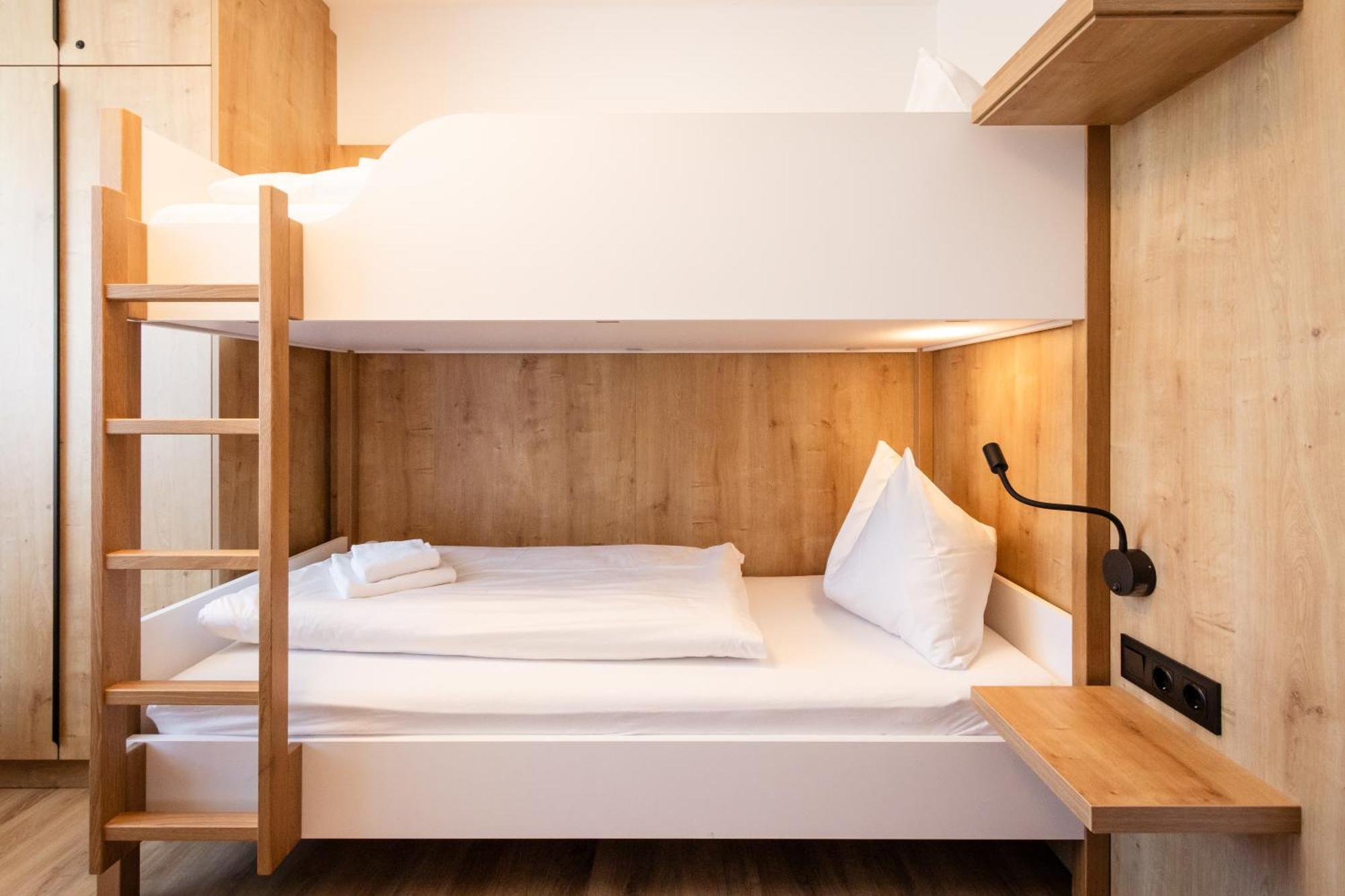 Alpenstolz Damuels Haus 1 - Stilvoll Urlauben In Den Bergenアパートメント エクステリア 写真